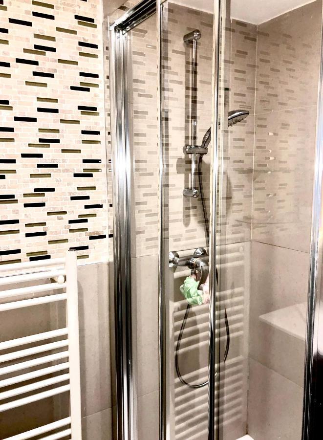 Champs Elysees Apartment 1 Paris Ngoại thất bức ảnh