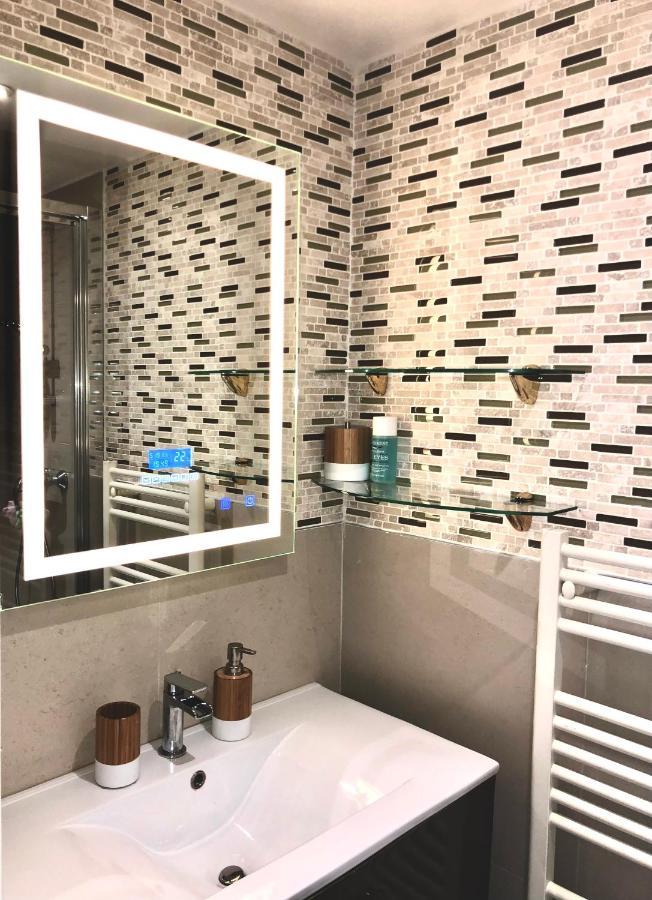 Champs Elysees Apartment 1 Paris Ngoại thất bức ảnh